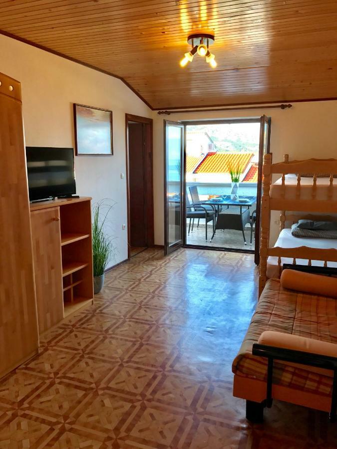 Apartmani Lisac Baska  Luaran gambar