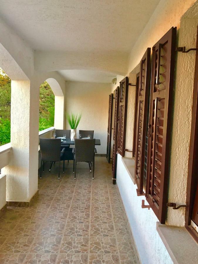 Apartmani Lisac Baska  Luaran gambar