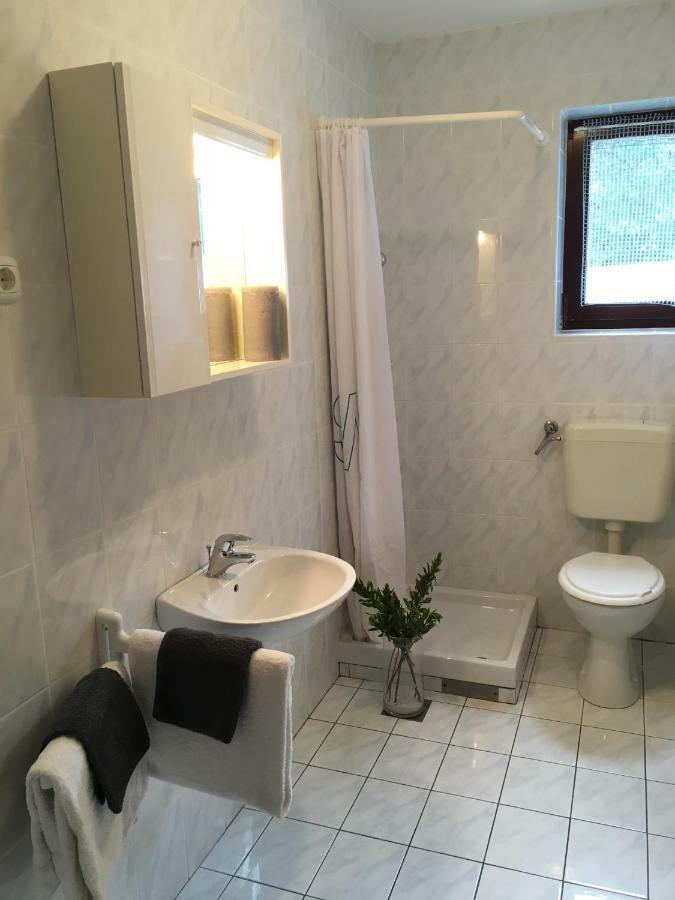 Apartmani Lisac Baska  Luaran gambar