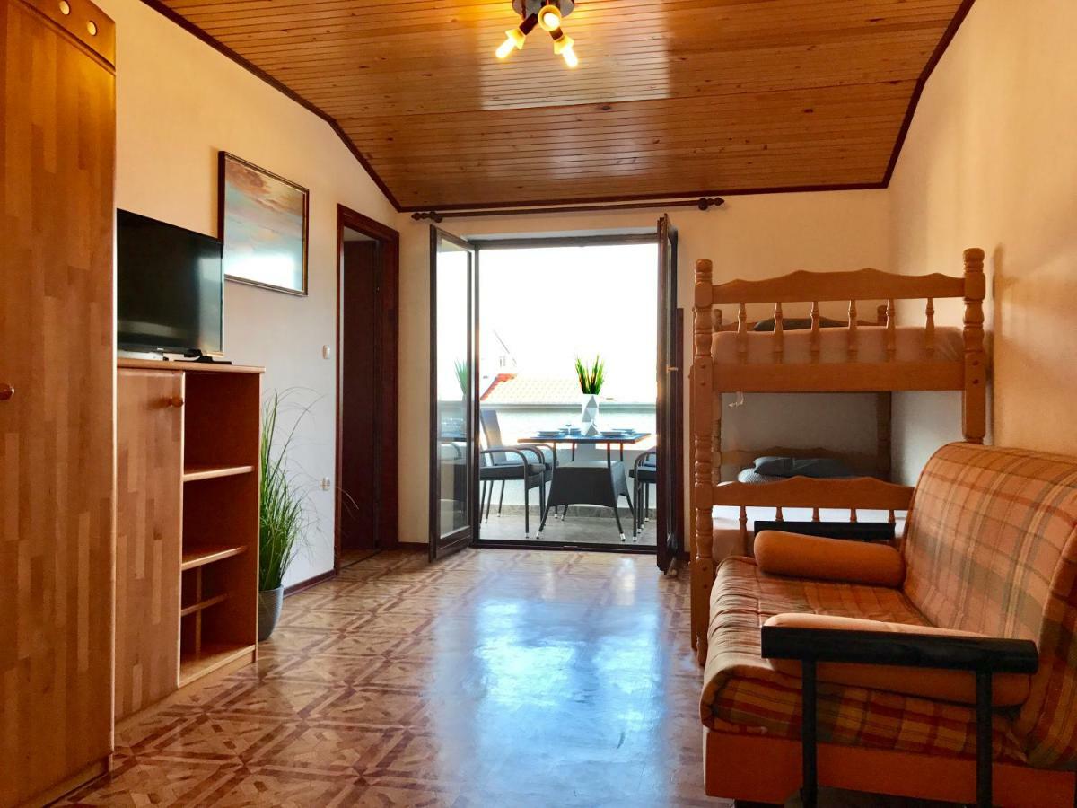 Apartmani Lisac Baska  Luaran gambar